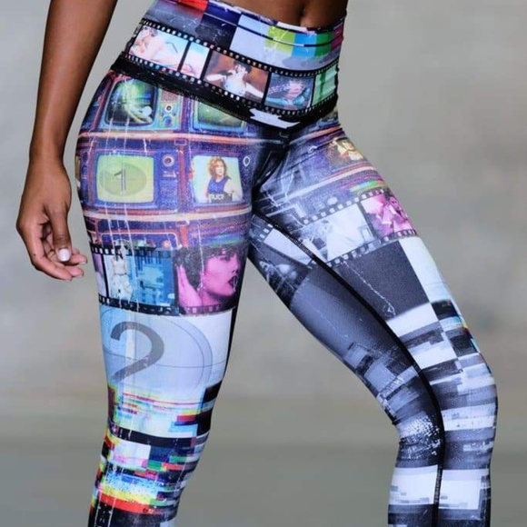 Jennifer Lopez x Niyama Sol IN COLOR Leggings - Picture 11 of 12